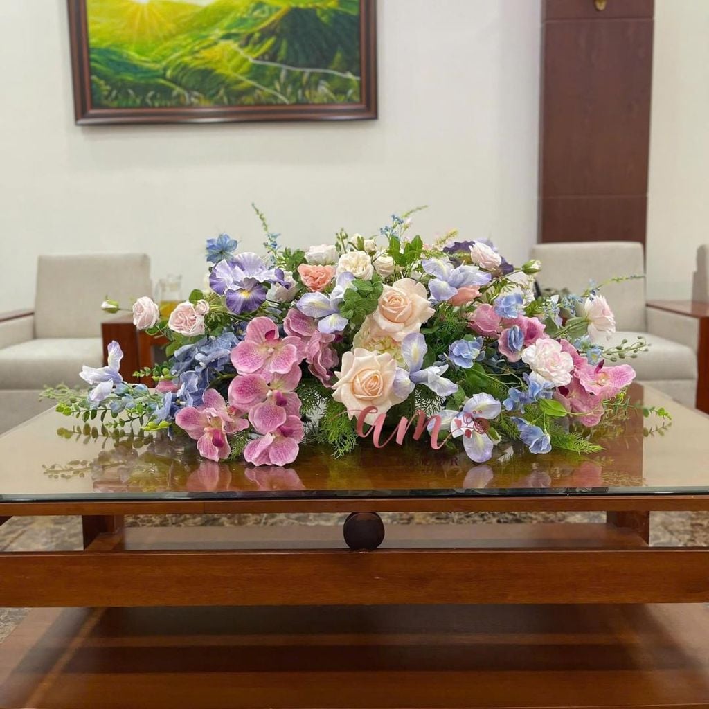 DẢI HOA BÀN HỌP BH073