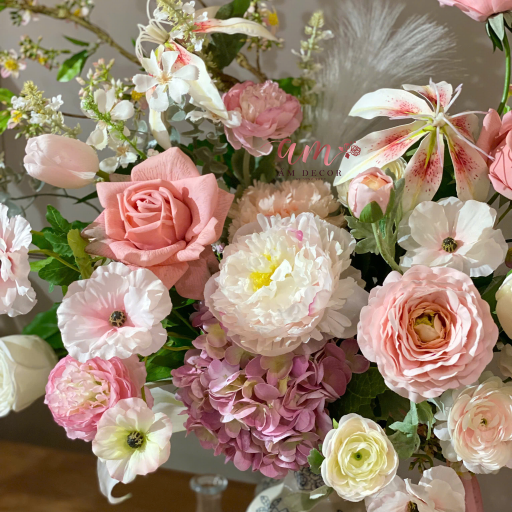 BÌNH HOA AURENTÉ LUXORIA