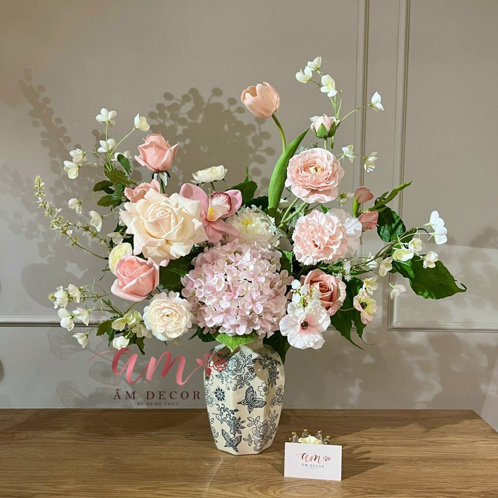 BÌNH HOA ARISTELLE ROYAL GARDEN