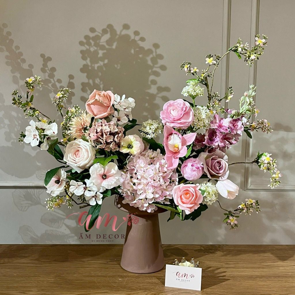 BÌNH HOA AURELIA GRAND ÉLÉGANCE