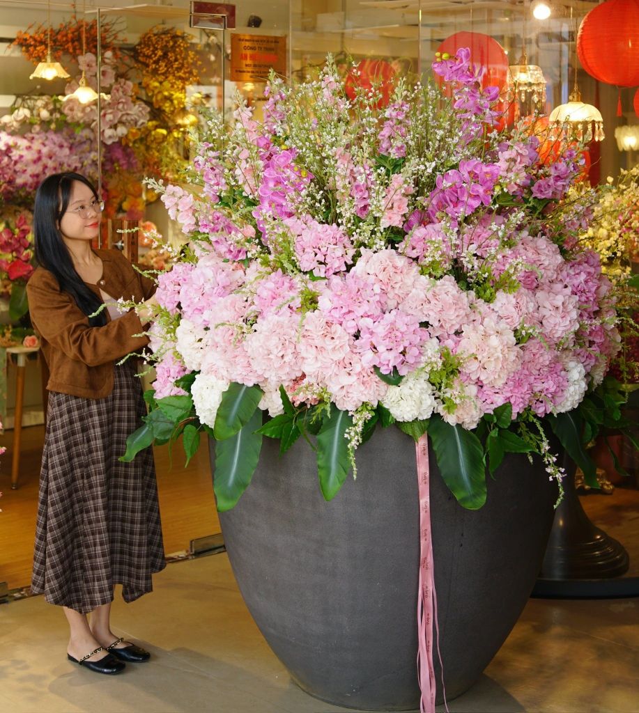 BÌNH HOA AAVALON GRAND ENTRANCE
