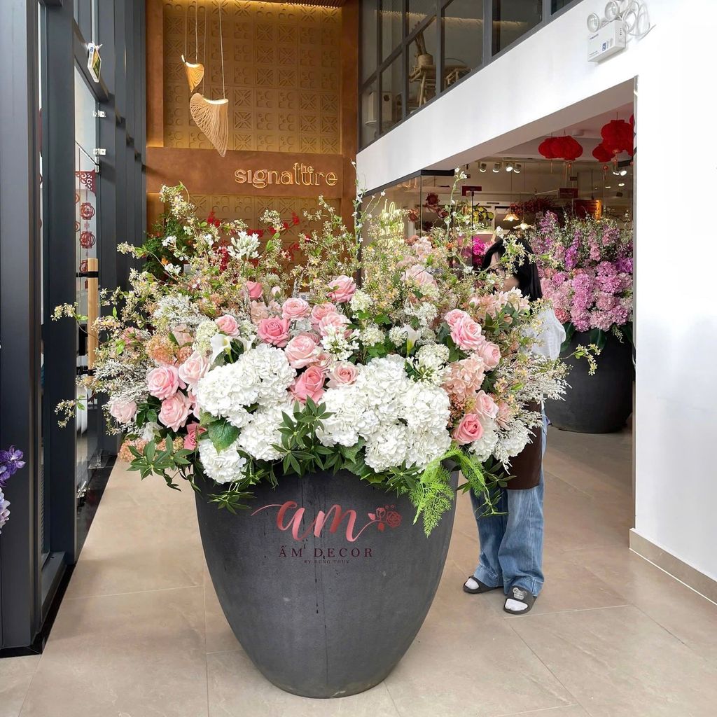 BÌNH HOA AASTORIA GRAND LOBBY BLOOM