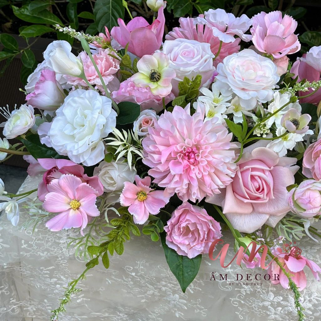 DẢI HOA BÀN HỌP BH081