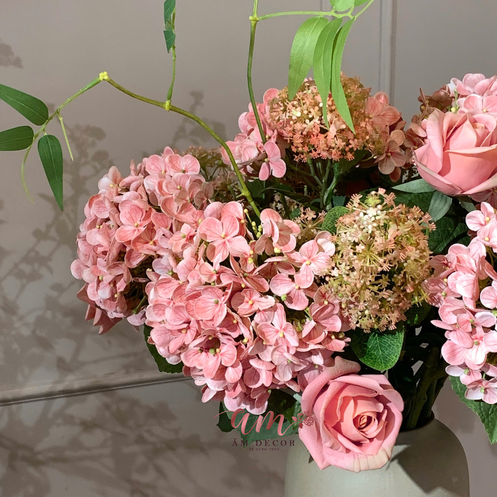 BÌNH HOA DECORATIVE FLOWER VASE