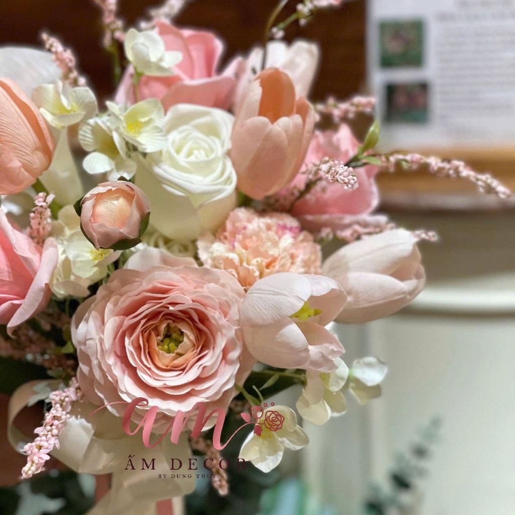 AMOUR BLOSSOM