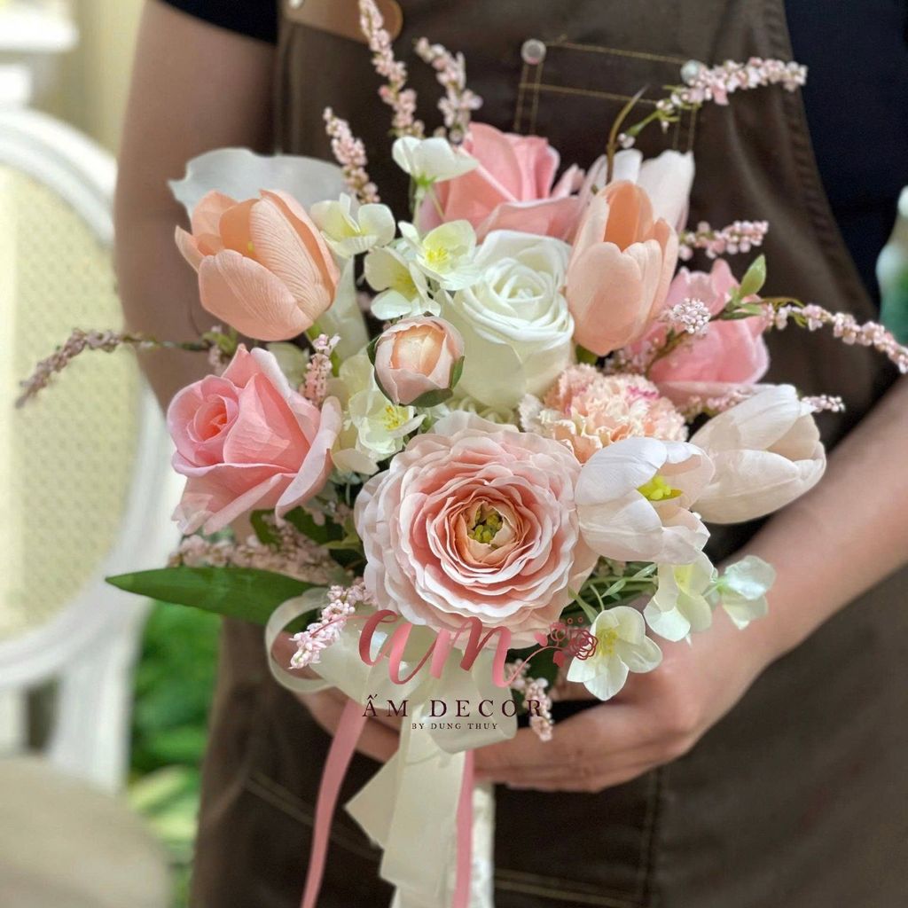 AMOUR BLOSSOM
