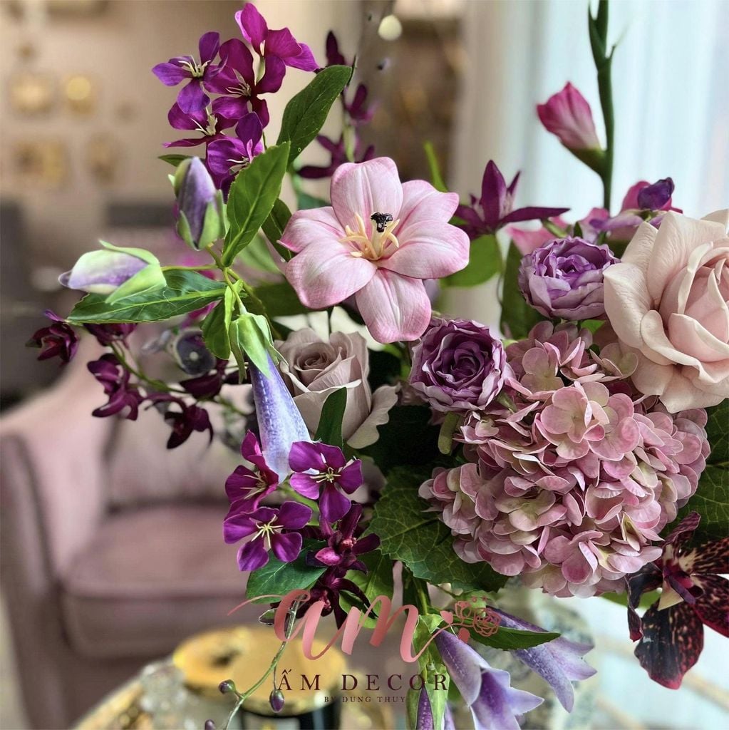BÌNH HOA AVETHYST ROYAL BLOOM