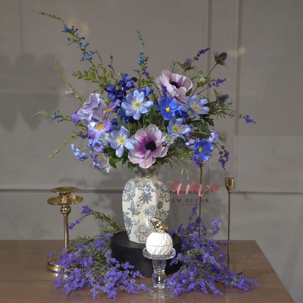 BÌNH HOA DREAMY BLUE LILAC DECOR