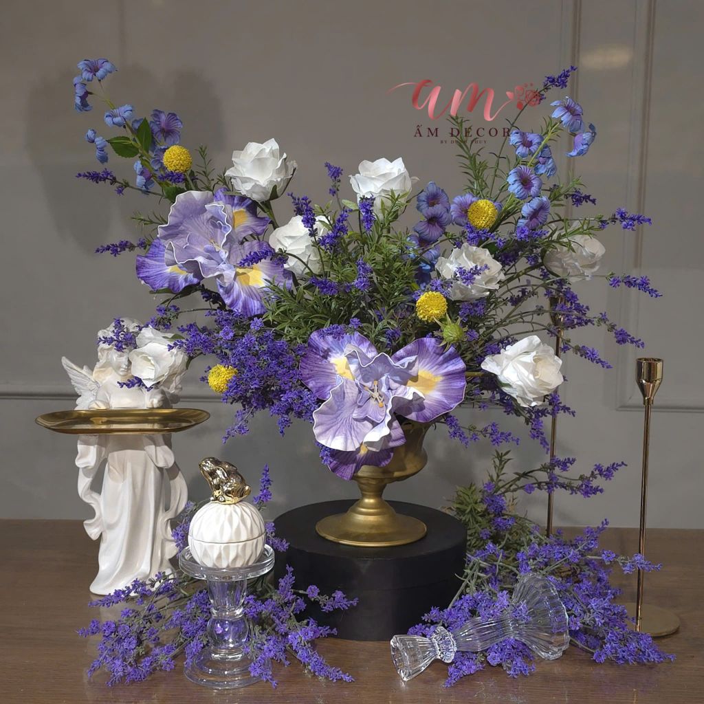 BÌNH HOA SAPPHIRE & LAVENDER FLOWERS