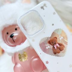Case Ốp điện thoại iPhone Trắng Gấu Nâu Nơ Sao Cherry Freedom Có Nút Control Viền Camera Bling Bling iPhone 13/14/15/16/17Pro/Promax