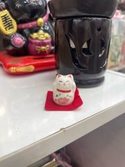 Tượng Mèo Mini bằng sứ Nhật Bản để bàn