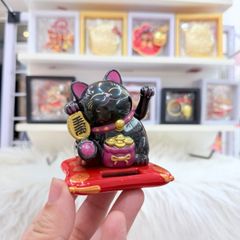 Mèo Thần Tài Cầm Liểng Ngồi Dưới Túi Vàng - Năng Lượng - Tết 2026