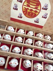 Tượng Mèo Mini bằng sứ Nhật Bản để bàn
