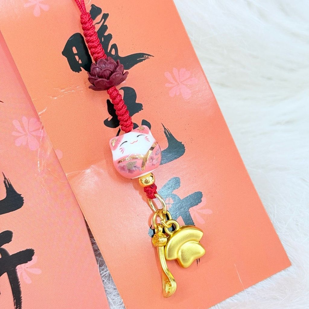 Móc Treo Điện Thoại Mèo Thần Tài Mèo Lớn Mèo Nhỏ – Phụ Kiện Trang Trí Nhiều Màu Kèm Hoa Sen & Charm