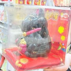 Mèo Thần Tài Cầm Liểng Ngồi Dưới Túi Vàng - Năng Lượng - Tết 2026