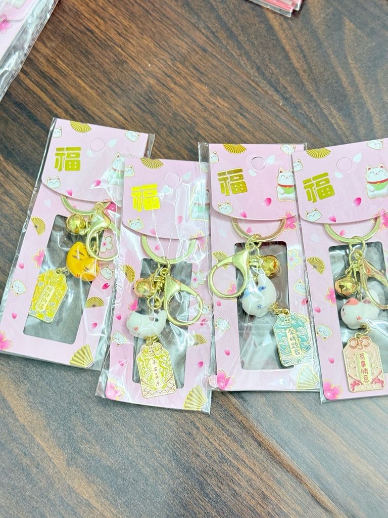 Móc Treo Điện Thoại Mèo Thần Tài Mèo Lớn Mèo Nhỏ – Phụ Kiện Trang Trí Nhiều Màu-Mèo Cong Chiêu Tài May Mắn Kèm Chuông & Liểng