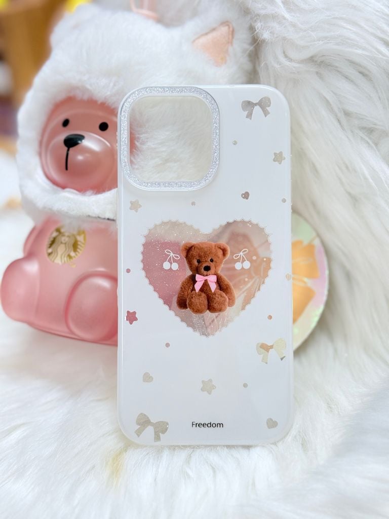 Case Ốp điện thoại iPhone Trắng Gấu Nâu Nơ Sao Cherry Freedom Có Nút Control Viền Camera Bling Bling iPhone 13/14/15/16/17Pro/Promax