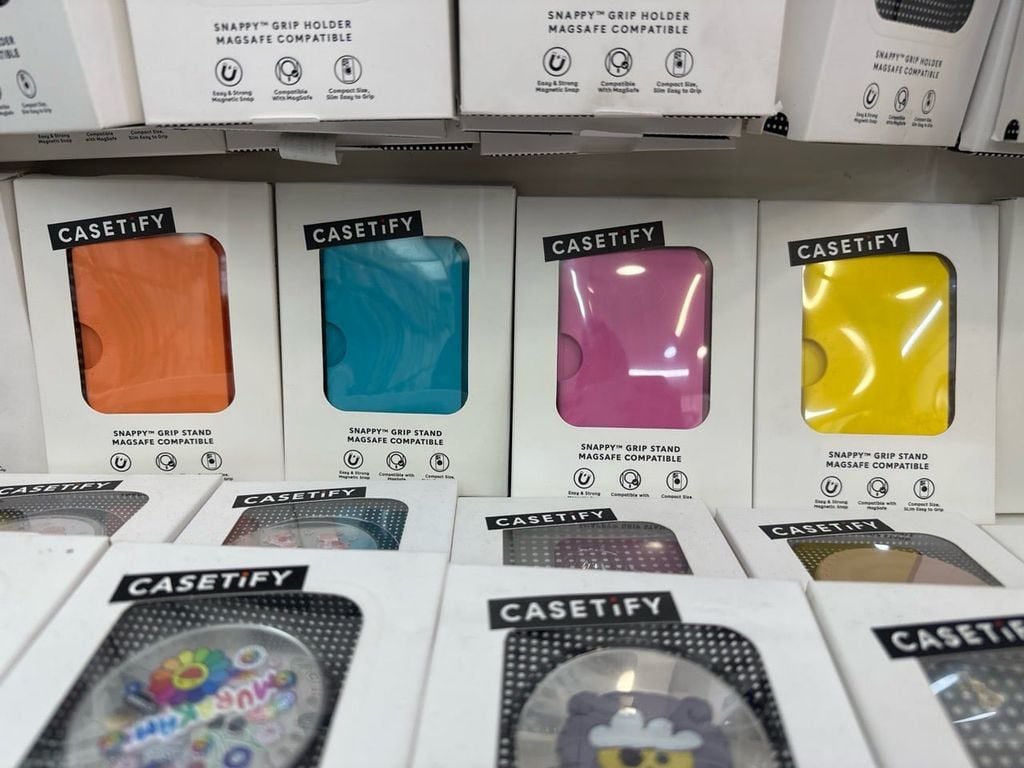 Leather Wallet Magsafe CASETIFY ZOA & FRIENDS