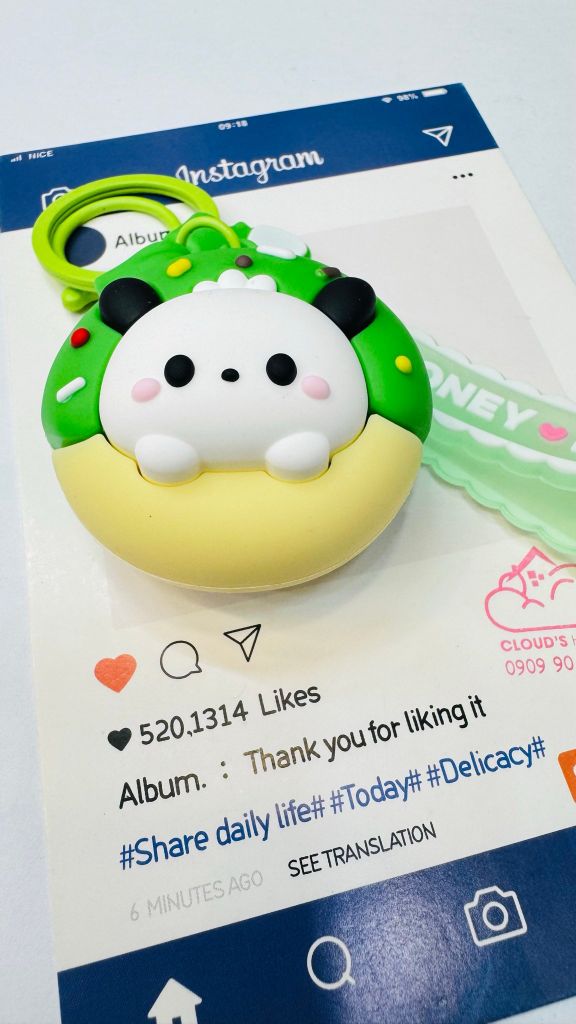 Móc Khóa Sanrio Bánh Donut và Cái Mông