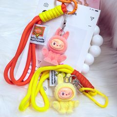 Dây đeo ngắn móc tay LABUBU chất dù giữ điện thoại màu phối trơn ( DÂY NGẮN) - kèm móc hoạt hình