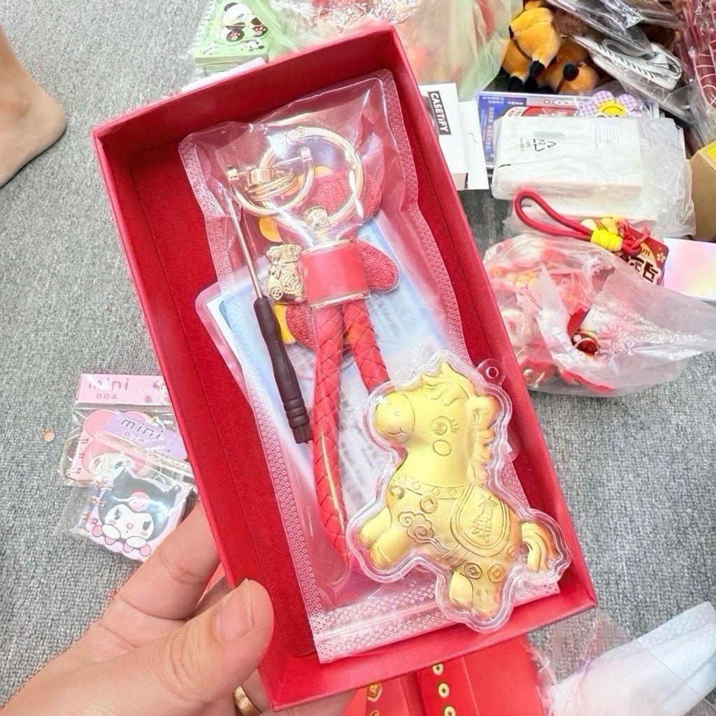 Móc Khóa/ Móc Treo Ngựa Vàng lớn - Ông Thần Tài Cưỡi Ngựa