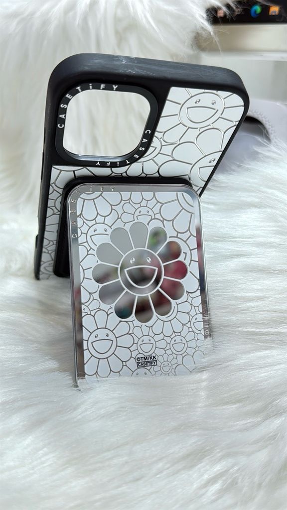 Case Ốp Điện thoại iPhone Hoa Cười Gương Nền Trắng x Murakami Flower Mirror CaseTify iPhone 17/16/Promax