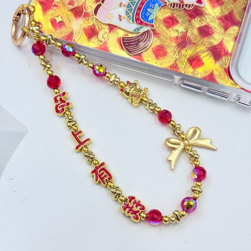 Dây Đeo Điện Thoại Ngắn Charm Đá Tài Lộc Tết 2026