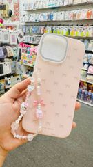 Case Ốp điện thoại iPhone Nơ Hồng Nhạt Viền Camera Bling Bling iPhone 13/14/15/16/17Pro/Promax (Kèm dây 180k)