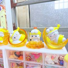 Bộ Tượng Mô Hình Thỏ lili Cute trang trí bàn làm việc để xe oto vô tri dễ thương