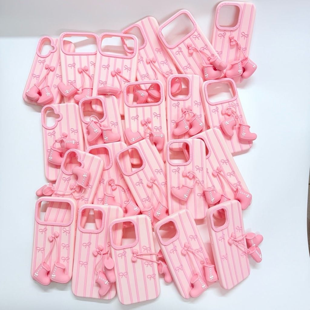 Case Ốp điện thoại iPhone NƠ HỒNG chiếc giày Su dẻo 3D Nổi iPhone 12/13/14/15/16/17Plus/Pro/Promax