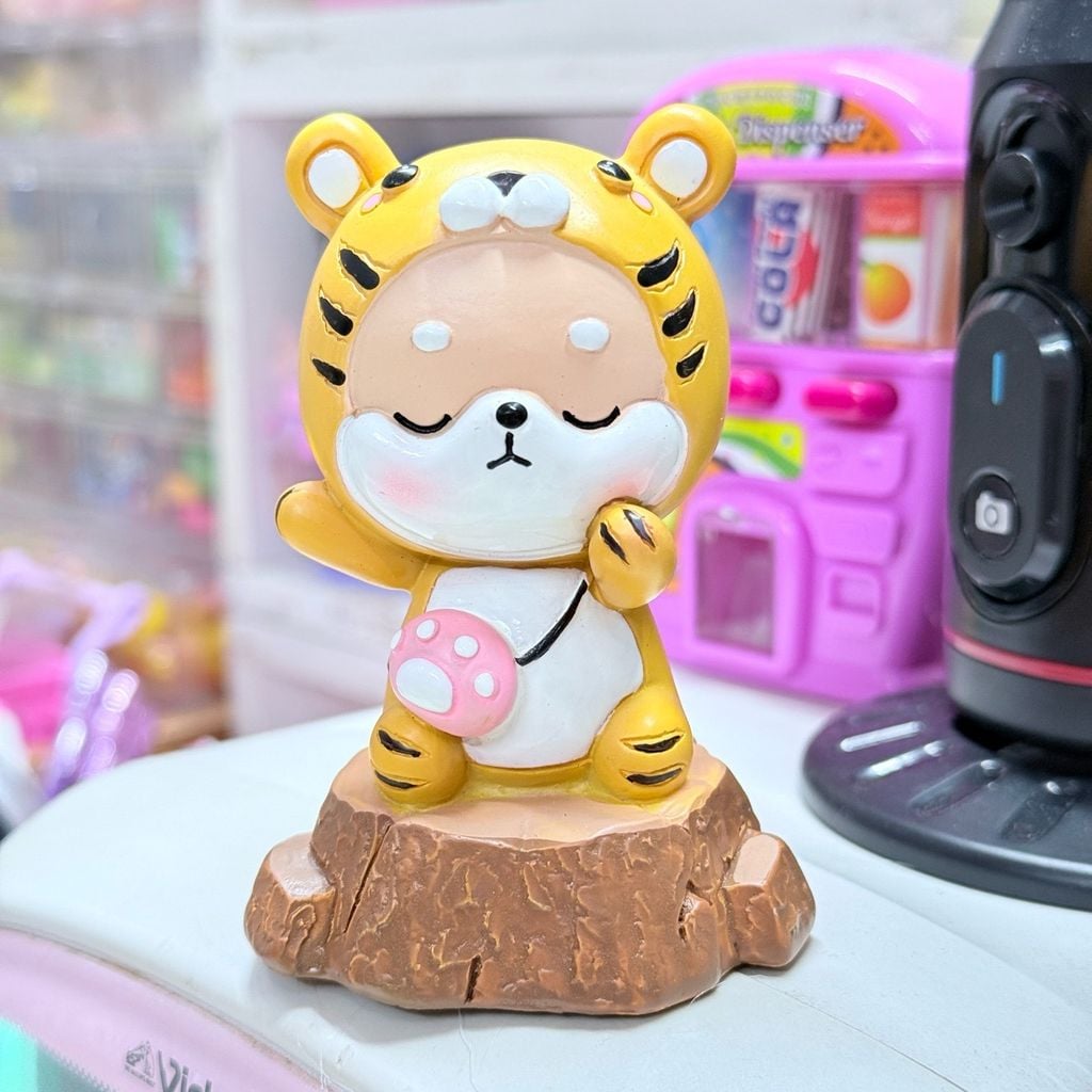 Bộ Mô Hình Shiba Inu Cute trang trí bàn làm việc để xe oto vô tri dễ thương