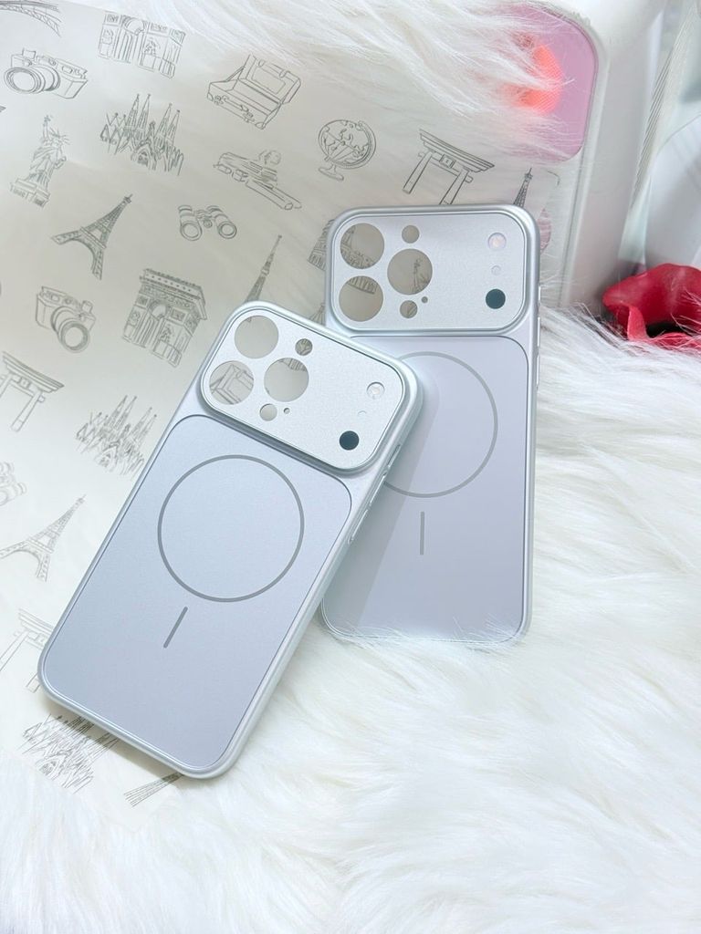 Case Ốp Điện thoại iPhone Nhám Màu Bạc Basic Bảo Vệ Camera Magsafe Basic iPhone 17/16/15Pro/Promax