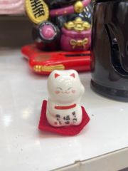 Tượng Mèo Mini bằng sứ Nhật Bản để bàn