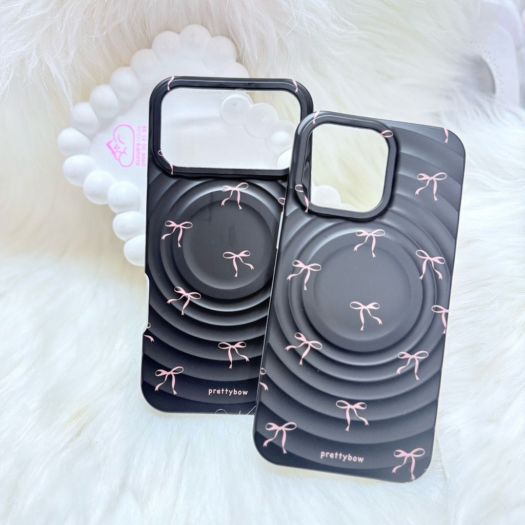 Case Ốp điện thoại iPhone Prettybow Nơ Hồng Nền Đen Pastel Magsafe iPhone 17/16/15/14/13/12/Pro/Promax