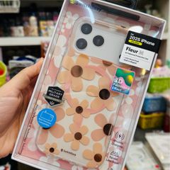 Case Ốp điện thoại iPhone SwitchEasy Magsafe Hoa Trong iPhone 17/16/Pro/Promax