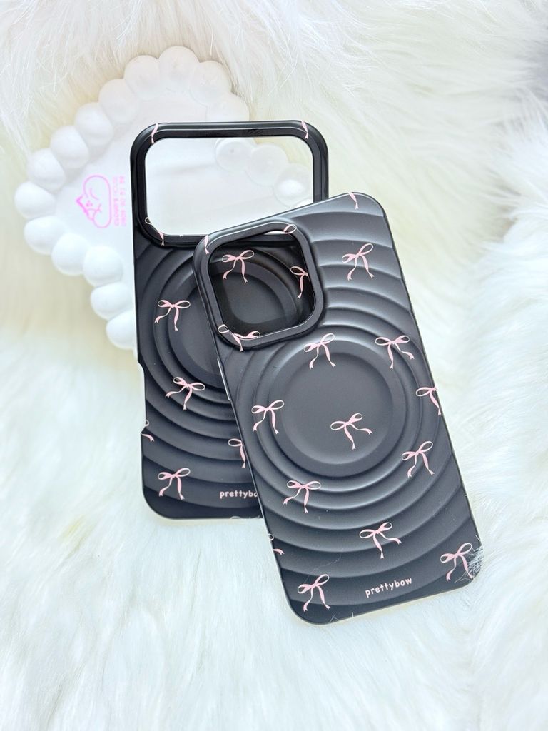 Case Ốp điện thoại iPhone Prettybow Nơ Hồng Nền Đen Pastel Magsafe iPhone 17/16/15/14/13/12/Pro/Promax