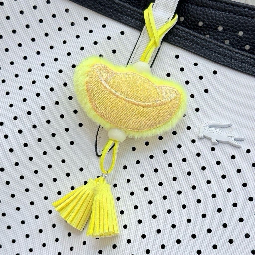 Móc Treo/ Móc Khóa Cục Vàng Lông Tua Rua