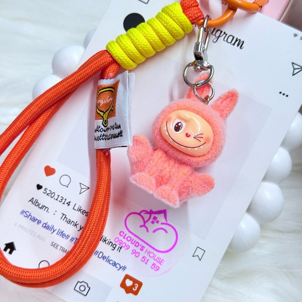 Dây đeo ngắn móc tay LABUBU chất dù giữ điện thoại màu phối trơn ( DÂY NGẮN) - kèm móc hoạt hình