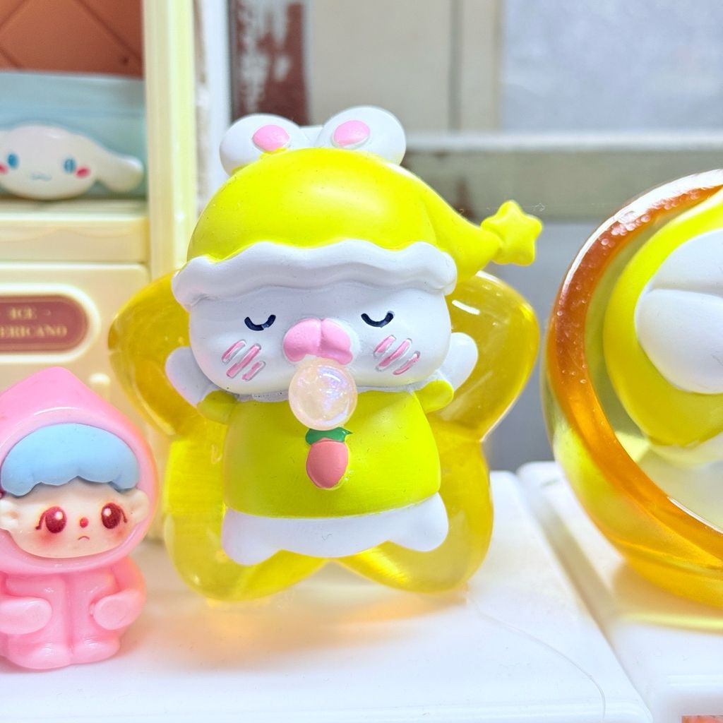 Bộ Tượng Mô Hình Thỏ lili Cute trang trí bàn làm việc để xe oto vô tri dễ thương