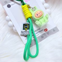 Dây đeo ngắn móc tay LABUBU chất dù giữ điện thoại màu phối trơn ( DÂY NGẮN) - kèm móc hoạt hình
