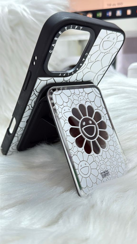 Case Ốp Điện thoại iPhone Hoa Cười Gương Nền Trắng x Murakami Flower Mirror CaseTify iPhone 17/16/Promax