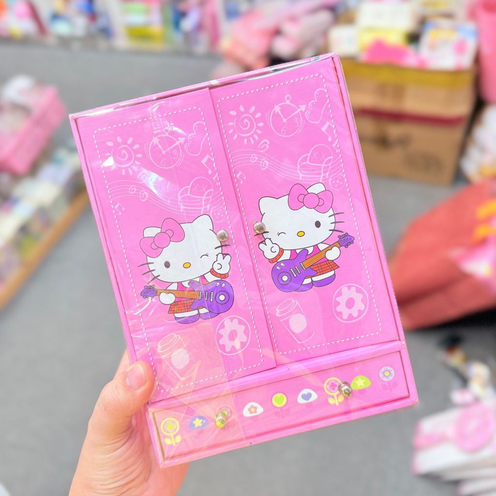 TỦ HELLO KITTY
