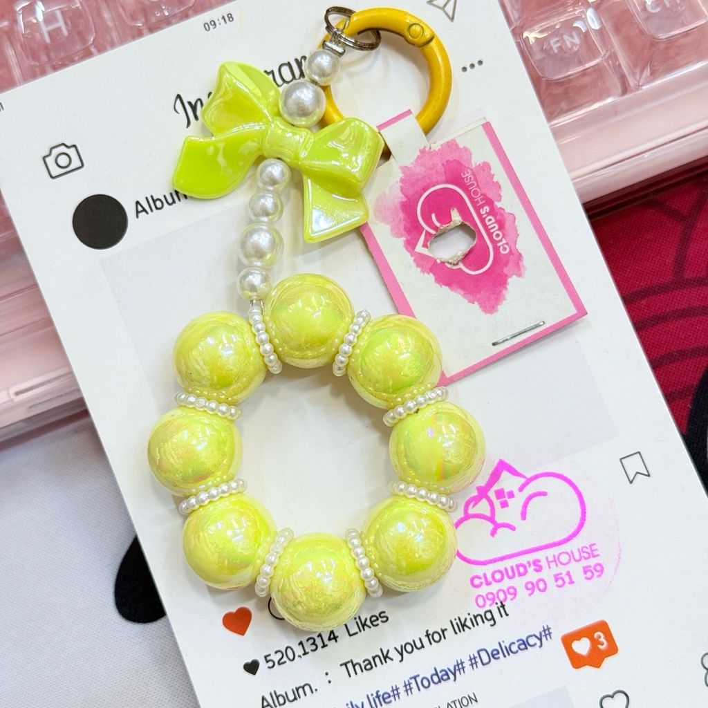 Dây đeo điện thoại vòng kèm lá và thỏ