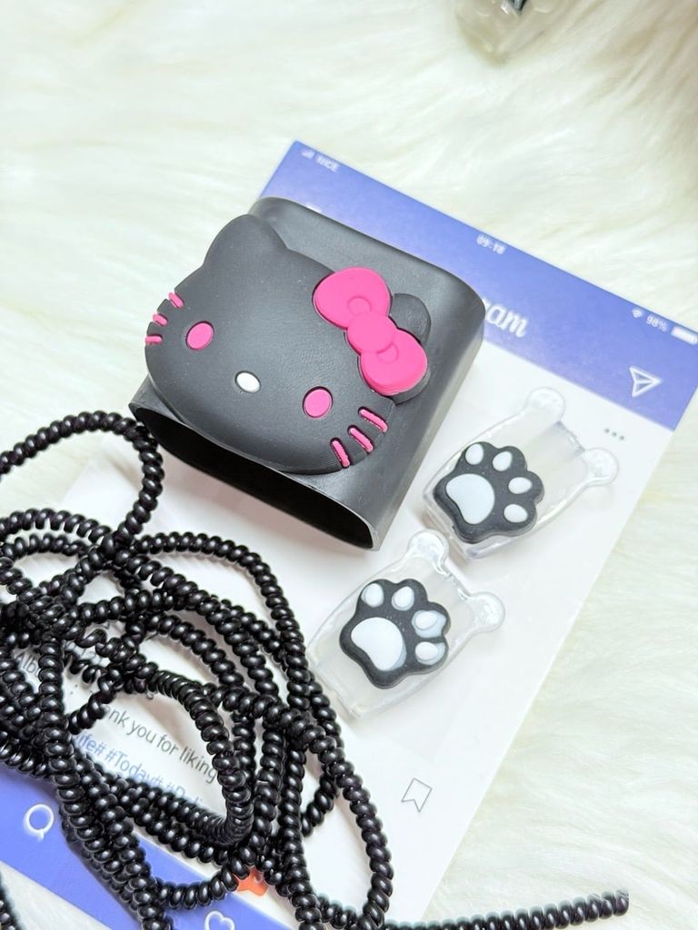 COMBO BẢO VỆ CÓC CÁP SẠC HELLO KITTY