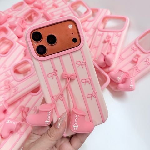 Case Ốp điện thoại iPhone NƠ HỒNG chiếc giày Su dẻo 3D Nổi iPhone 12/13/14/15/16/17Plus/Pro/Promax