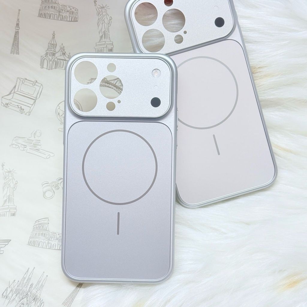 Case Ốp Điện thoại iPhone Nhám Màu Bạc Basic Bảo Vệ Camera Magsafe Basic iPhone 17/16/15Pro/Promax