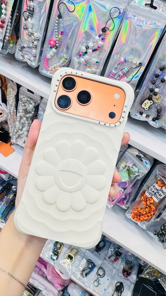 Case Ốp Điện thoại iPhone TAKASHI MURAKAMI x CASETiFY FLOWERS BLOOM Màu Kem Basic iPhone 17/16/15Pro/Promax