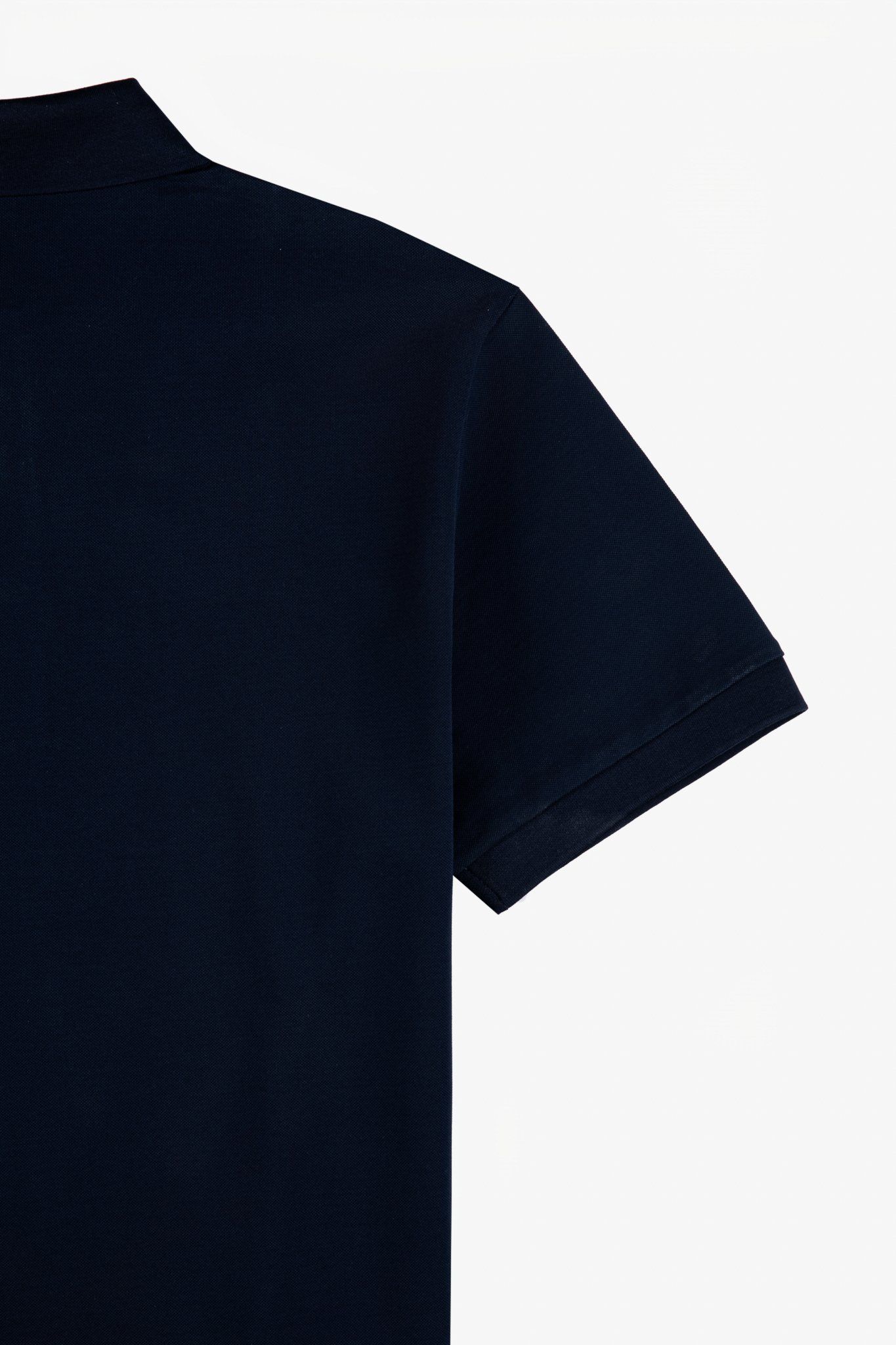 Xanh navy đậm