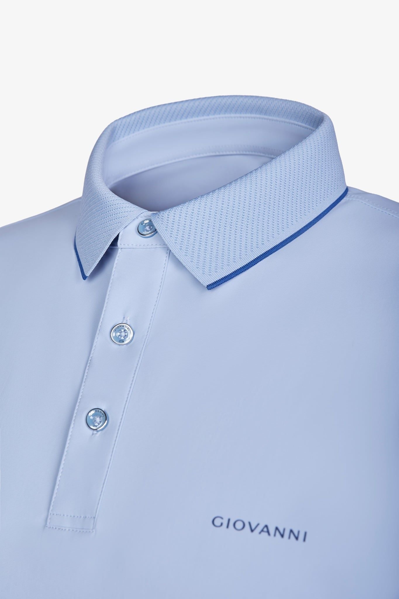Xanh nước biển nhạt
