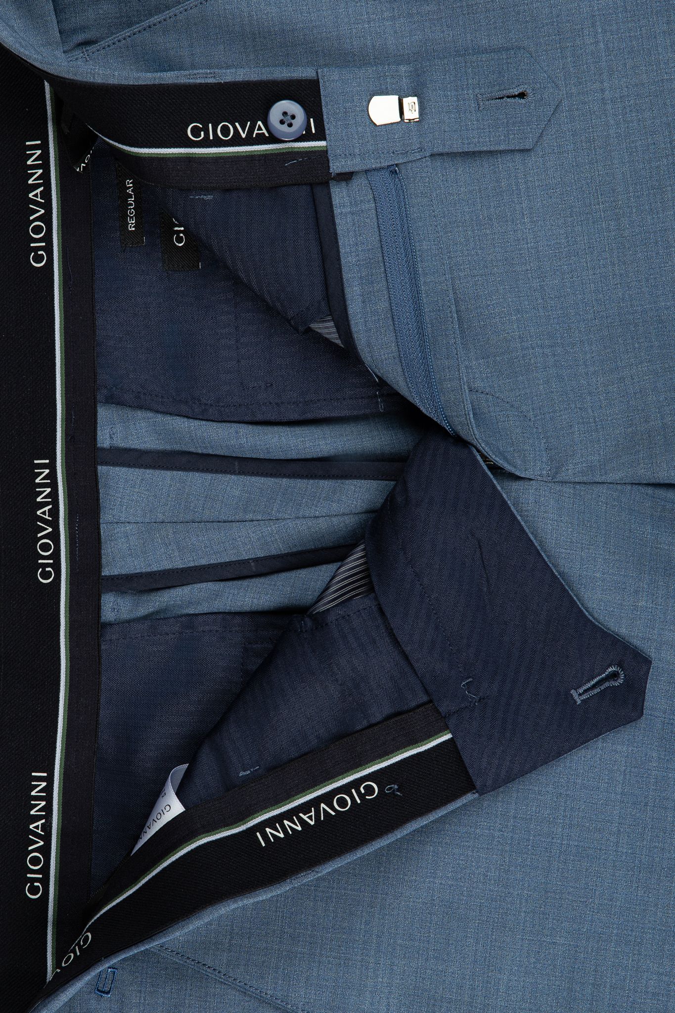 Xanh nước biển nhạt